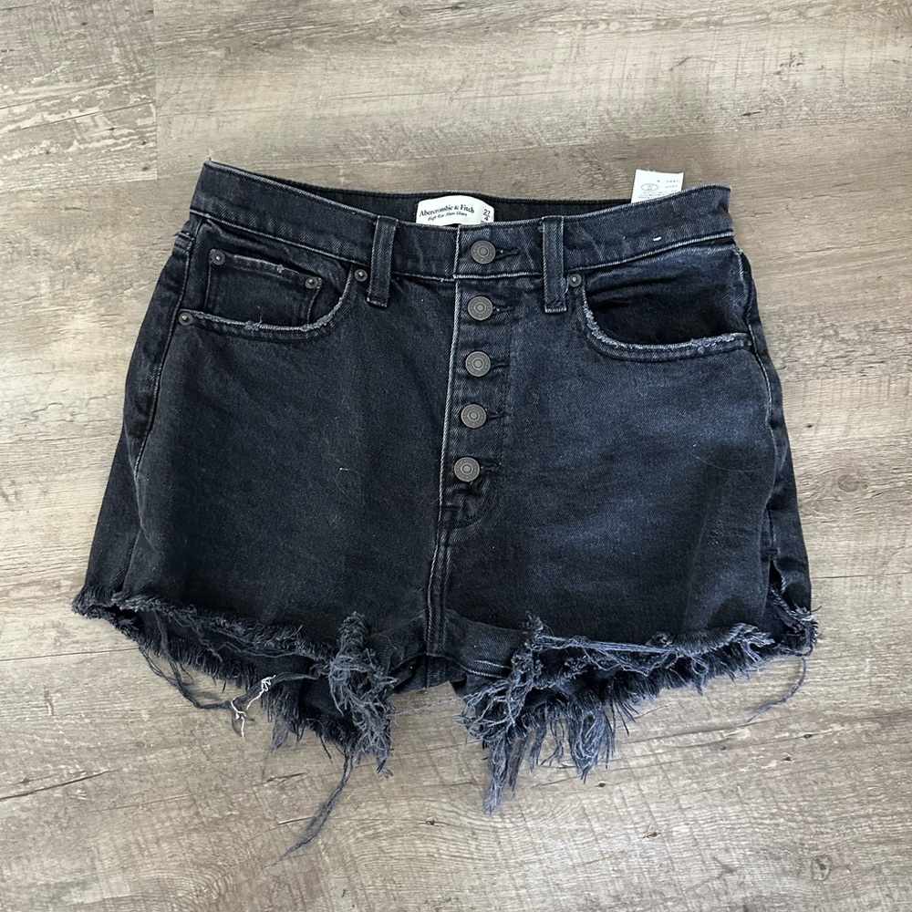 Abercrombie mom shorts. Size 27.
